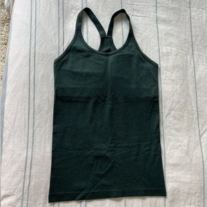 EUC Dark green ebb to street tank, size 8